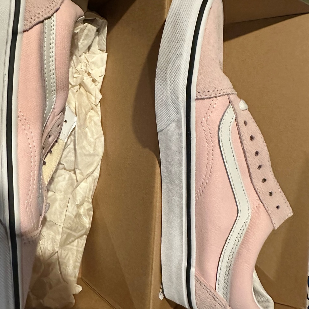 Brand new vans size 8 pale pink